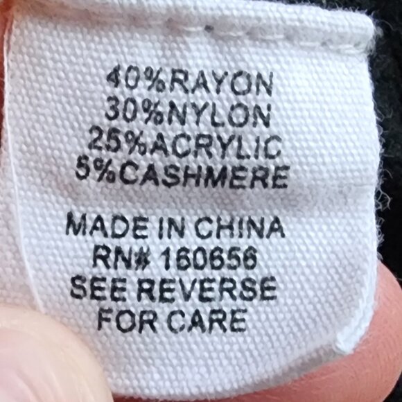 brit.ny Black Stars Hearts Scoop Neck Sweater Size Large - Picture 9 of 14